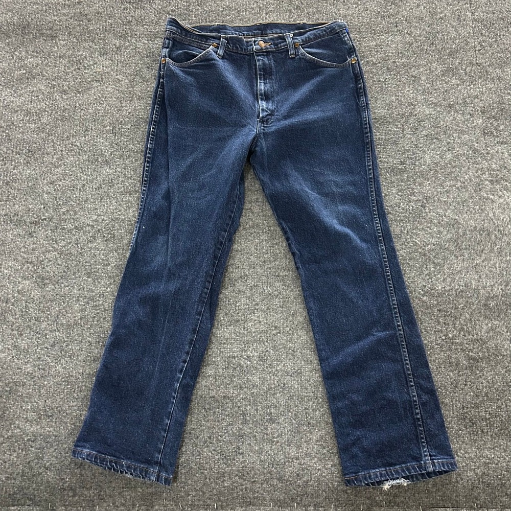 Wrangler Jeans Mens Size 36x30 Dark Wash Blue Straight Leg Stretch Denim 937STR